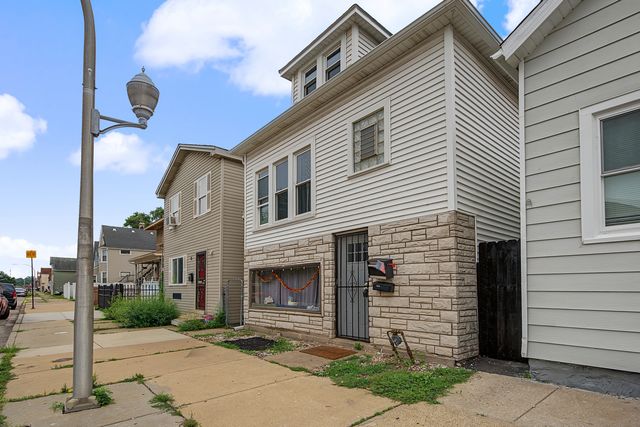 13412 S Brandon Avenue, Chicago, IL 60633
