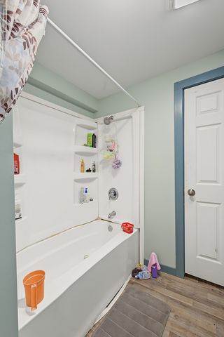 13412 S Brandon Avenue, Chicago, IL 60633