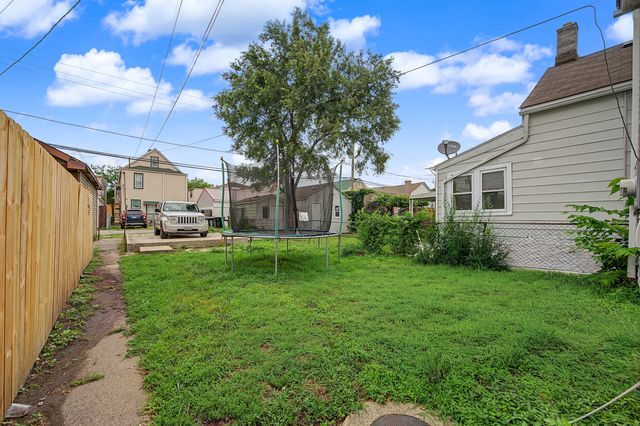 13412 S Brandon Avenue, Chicago, IL 60633