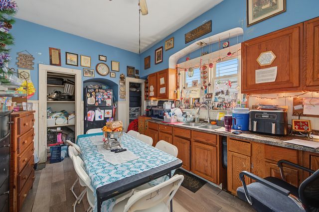 13412 S Brandon Avenue, Chicago, IL 60633