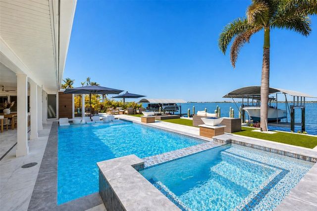 631 HARBOR ISLAND, Clearwater Beach, FL 33767