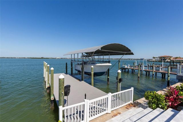 631 HARBOR ISLAND, Clearwater Beach, FL 33767