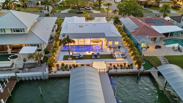 631 HARBOR ISLAND, Clearwater Beach, FL 33767