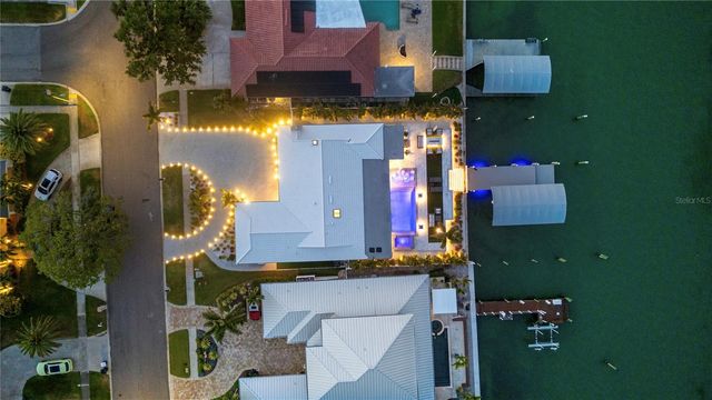631 HARBOR ISLAND, Clearwater Beach, FL 33767