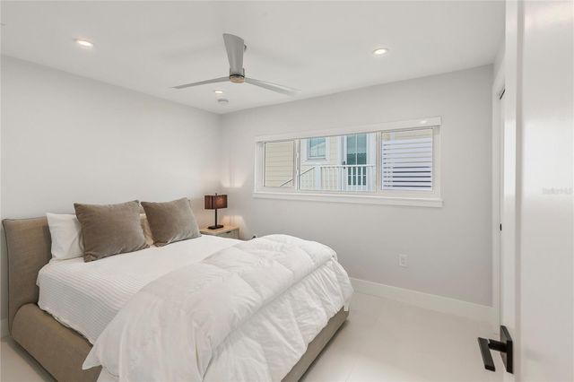 631 HARBOR ISLAND, Clearwater Beach, FL 33767