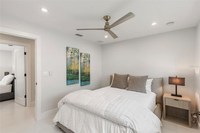 631 HARBOR ISLAND, Clearwater Beach, FL 33767
