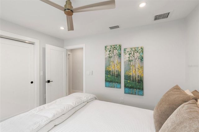 631 HARBOR ISLAND, Clearwater Beach, FL 33767
