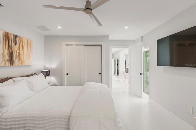 631 HARBOR ISLAND, Clearwater Beach, FL 33767