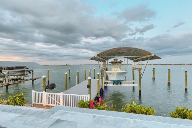 631 HARBOR ISLAND, Clearwater Beach, FL 33767