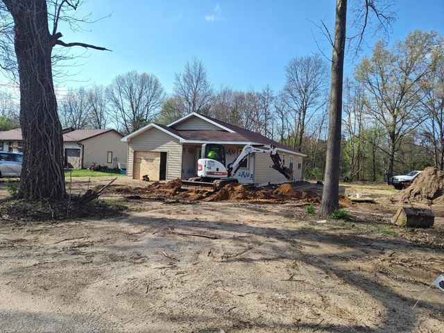 6890 E Homette Avenue, Knox, IN 46534