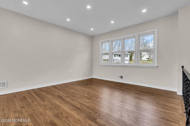 7 Spruce Terrace, Jackson, NJ 08527