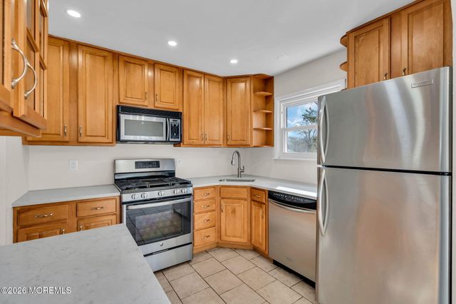7 Spruce Terrace, Jackson, NJ 08527