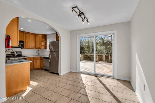 7 Spruce Terrace, Jackson, NJ 08527