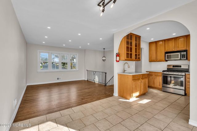 7 Spruce Terrace, Jackson, NJ 08527