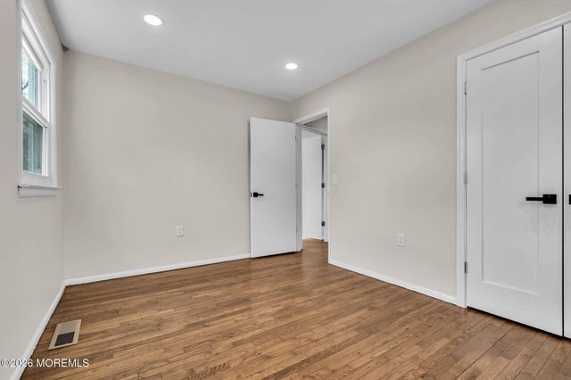 7 Spruce Terrace, Jackson, NJ 08527