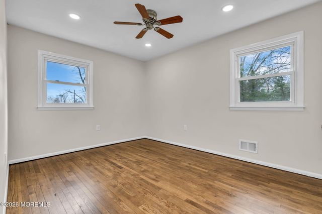7 Spruce Terrace, Jackson, NJ 08527