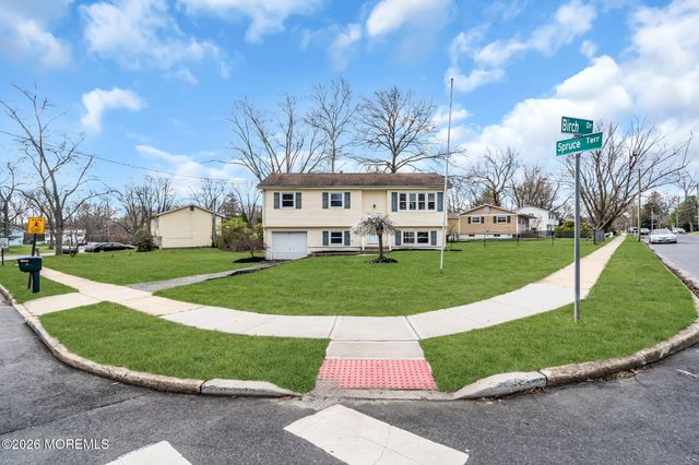 7 Spruce Terrace, Jackson, NJ 08527