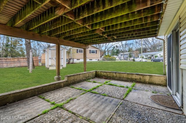 7 Spruce Terrace, Jackson, NJ 08527