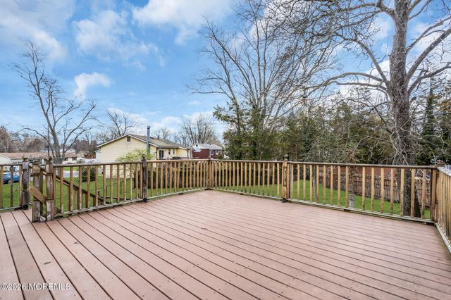 7 Spruce Terrace, Jackson, NJ 08527