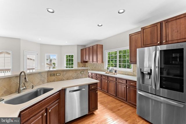 803 KENNETH PL SE, Leesburg, VA 20175