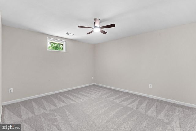 803 KENNETH PL SE, Leesburg, VA 20175