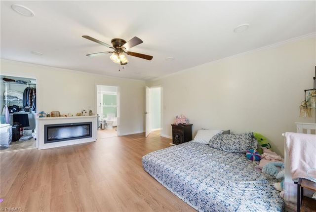 2016 Haw River Hopedale Road, Burlington, NC 27217