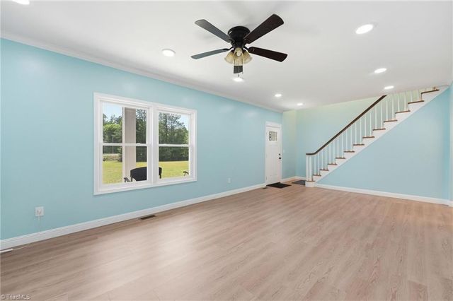 2016 Haw River Hopedale Road, Burlington, NC 27217