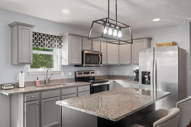 3653 Sun Ridge Drive, Jamestown Twp, MI 49426