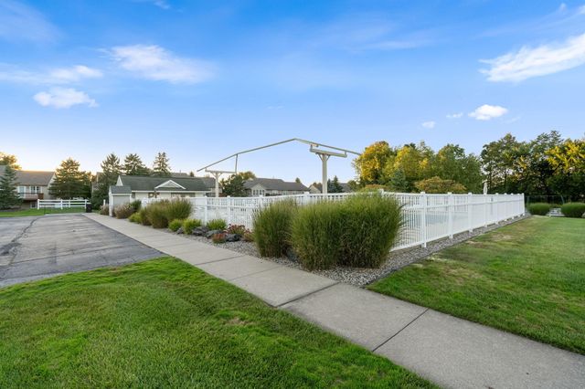 3653 Sun Ridge Drive, Jamestown Twp, MI 49426