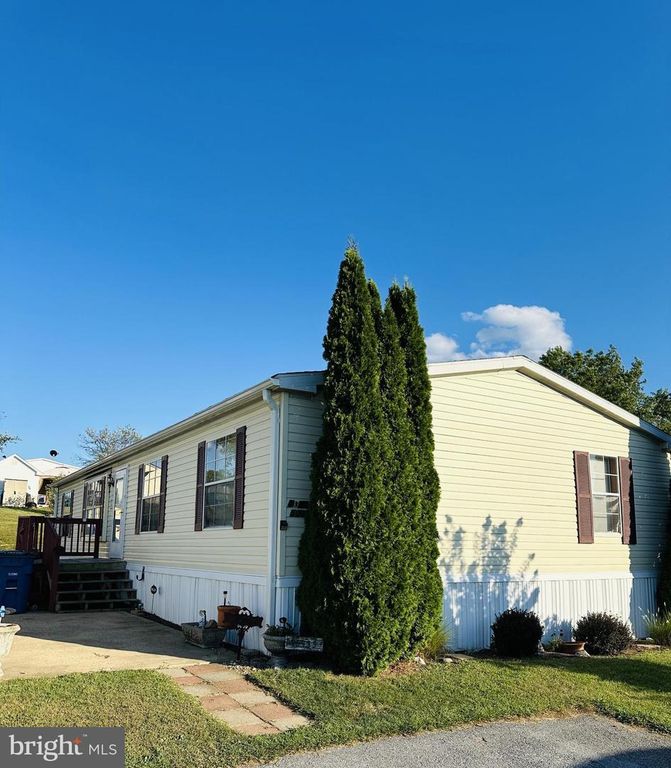 16935 ALCOTT RD, Hagerstown, MD 21740