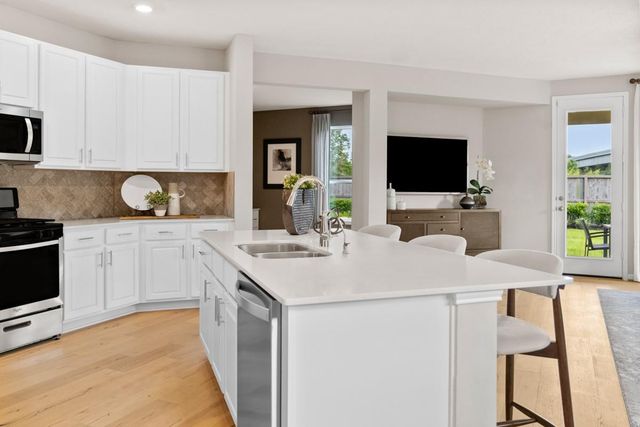 514 Sabino Sky Court, Magnolia, TX 77354