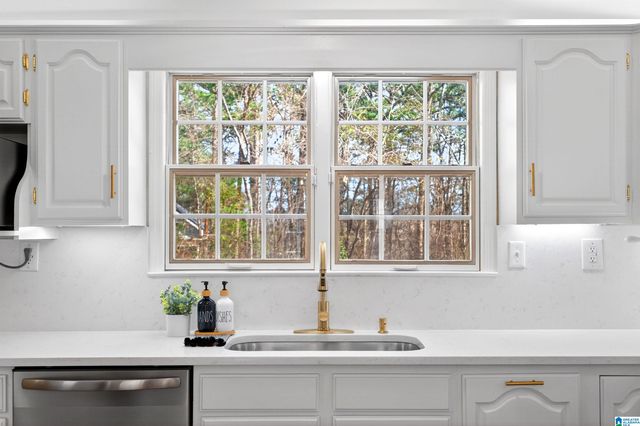 800 NELSON ROAD, Oxford, AL 36203