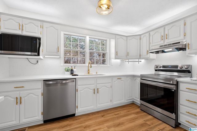 800 NELSON ROAD, Oxford, AL 36203