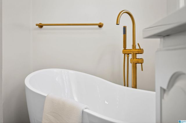 800 NELSON ROAD, Oxford, AL 36203