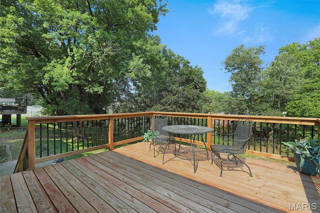 215 Ranchmoor Trail, Ellisville, MO 63011