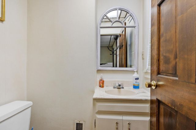 77 Merriam Ave, Leominster, MA 01453