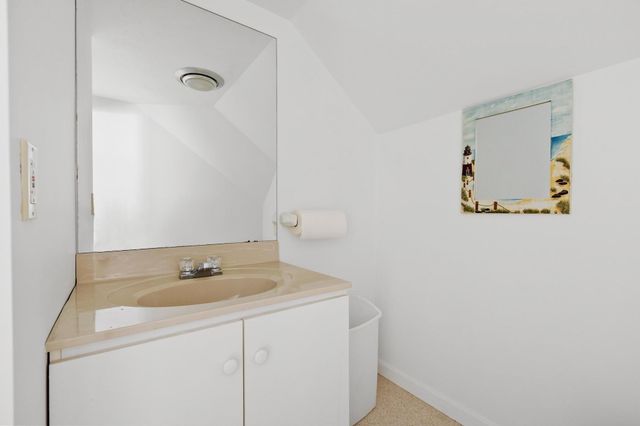 77 Merriam Ave, Leominster, MA 01453