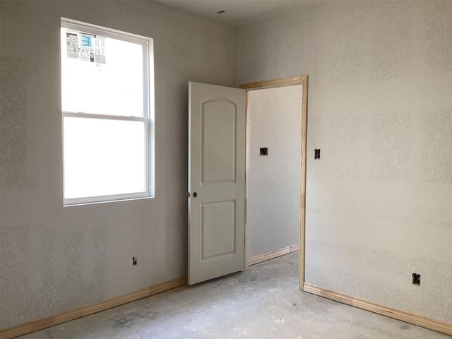 141 Clover BND, Liberty Hill, TX 78642