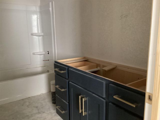 141 Clover BND, Liberty Hill, TX 78642