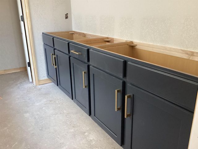 141 Clover BND, Liberty Hill, TX 78642