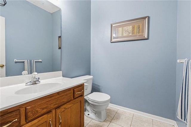 1112 Camelot Drive, Raymore, MO 64083