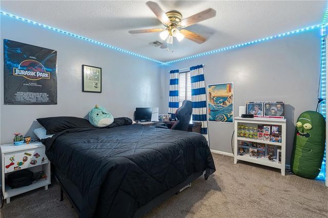 1112 Camelot Drive, Raymore, MO 64083