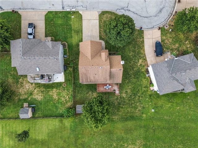 1112 Camelot Drive, Raymore, MO 64083