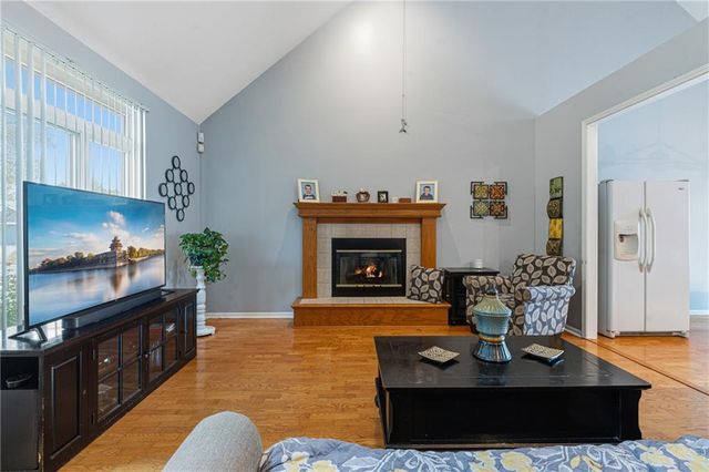 1112 Camelot Drive, Raymore, MO 64083