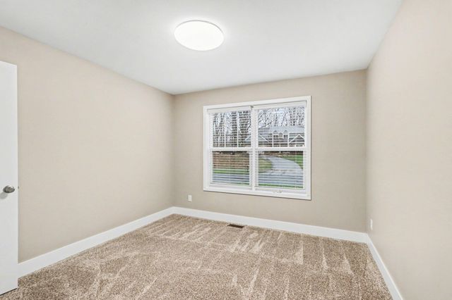1070 Hawkins Court, Kalamazoo, MI 49009