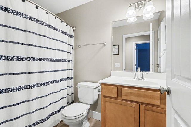 1070 Hawkins Court, Kalamazoo, MI 49009