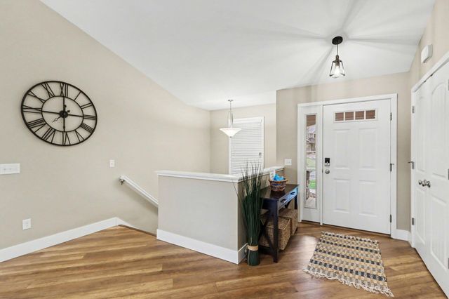 1070 Hawkins Court, Kalamazoo, MI 49009