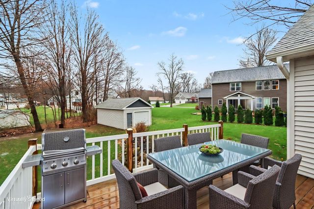 1070 Hawkins Court, Kalamazoo, MI 49009