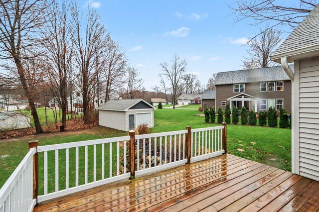 1070 Hawkins Court, Kalamazoo, MI 49009
