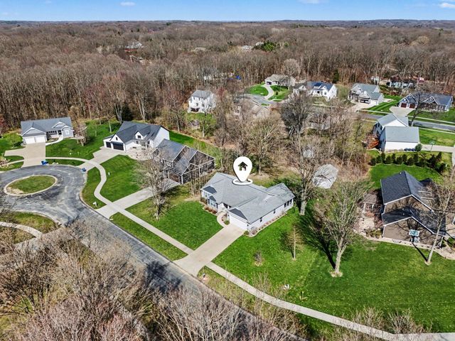 1070 Hawkins Court, Kalamazoo, MI 49009